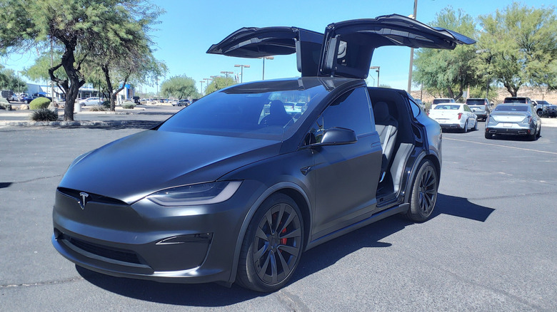 Tesla Model X and its dumb doors