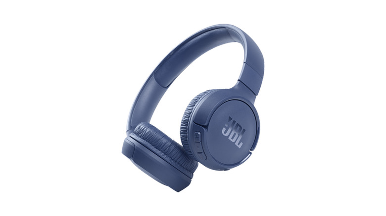 A close up of the JBL Tune 510BT