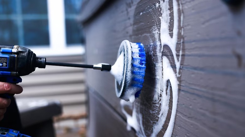 cleaning surface with Diamond Shine brush