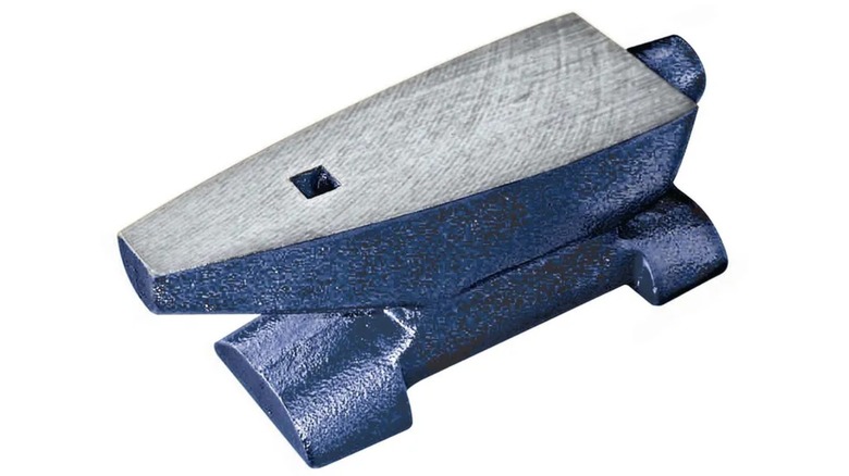 Central Forge 15-Pound Rugged Cast Iron Anvil