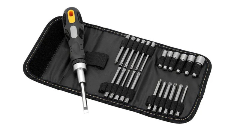 Pittsburgh Ratcheting Screwdriver Set