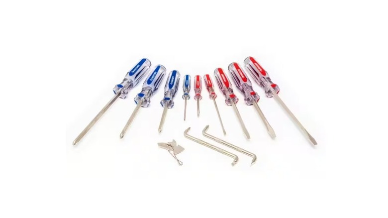 A set of 11 Husky screwdrivers