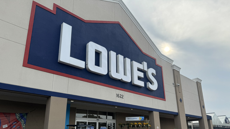 Lowe's storefront