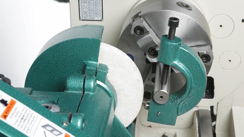 Close up of Grizzly stationary grinder