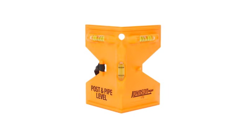 Johnson Plastic 5.5-Inch Cross Check Post Level