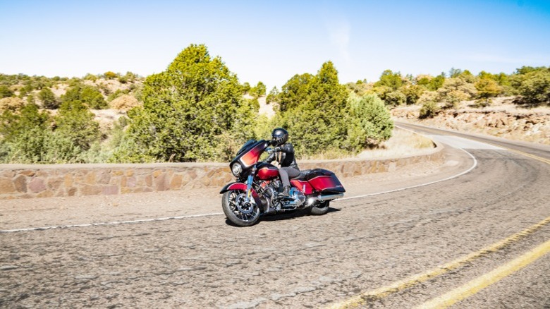 A CVO Street Glide turning a corner