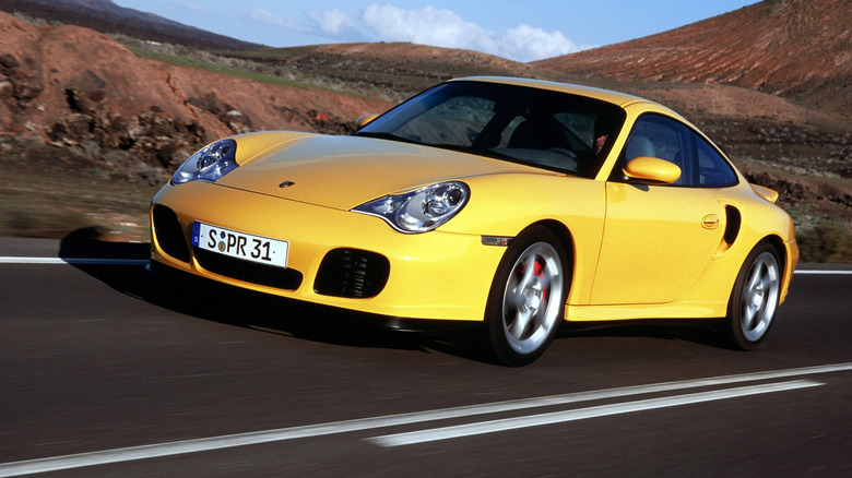 996-generation Porsche 911 Turbo front 3/4 view dynamic image