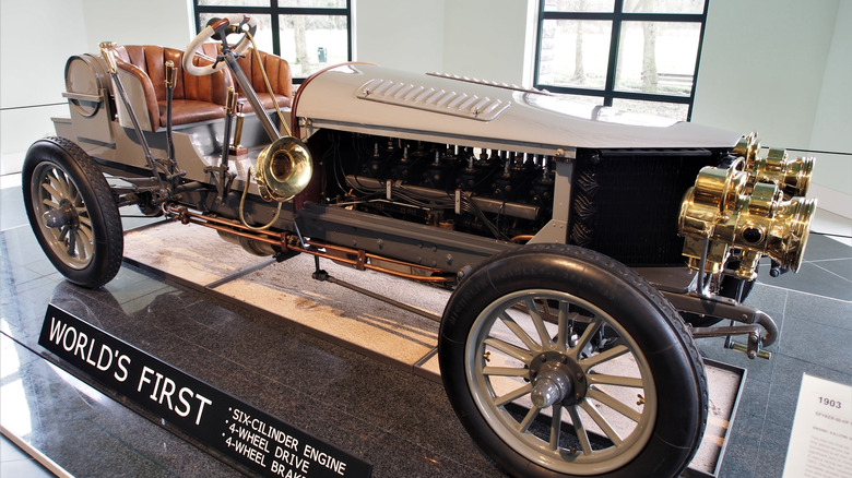 Spyker 60 HP four-wheel-drive sports car