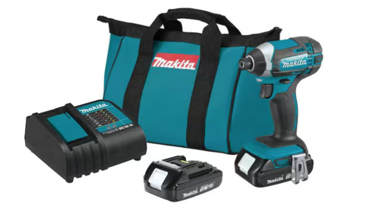 18 V LXT Compact Impact Driver Kit on display