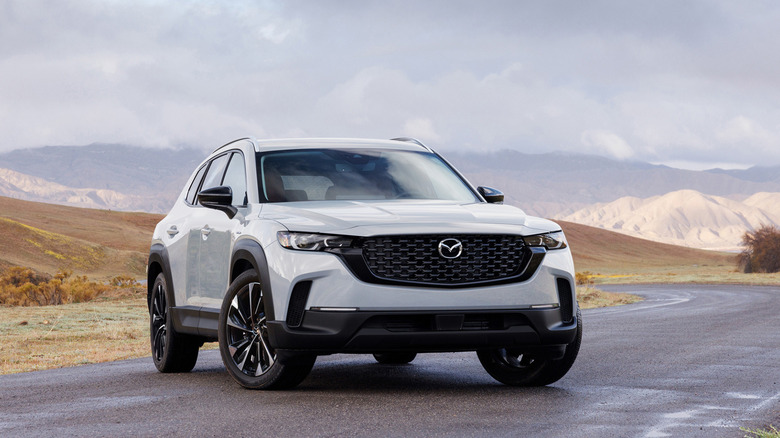 2025 Mazda CX-50 Hybrid front 3/4 view