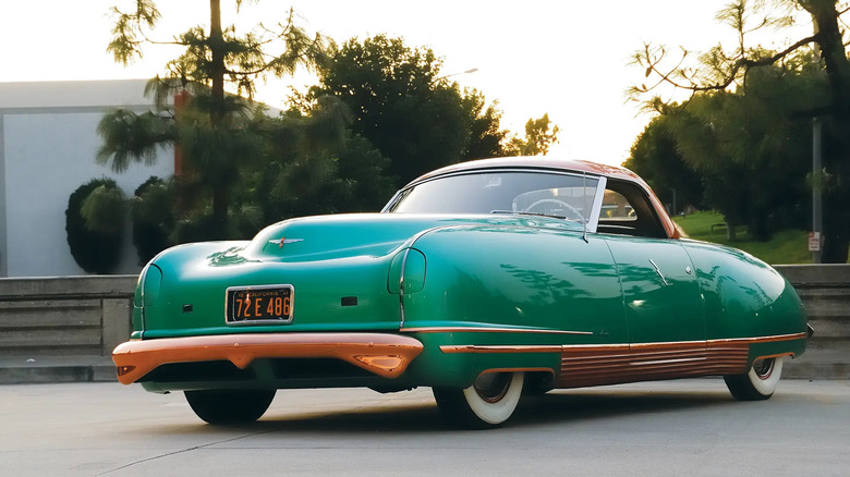 A 3/4 view of the Chrysler Thunderbolt