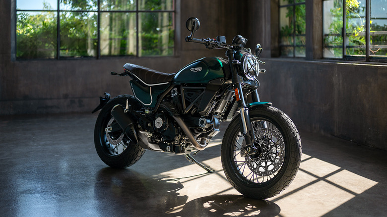 2025 Ducati Scrambler Emerald Green edition front 3/4 view
