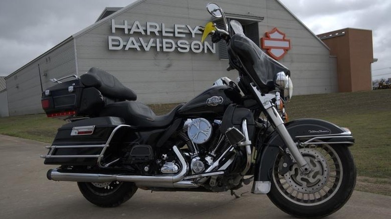 2010 Harley-Davidson FLHTCU Ultra Classic Electra Glide