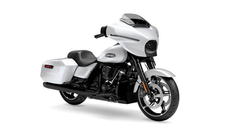White Harley Davidson Street Glide