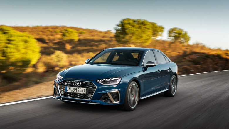 2019-2024 Audi S4 TDI front 3/4 view dynamic