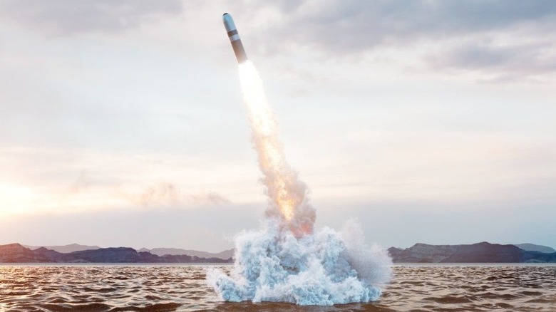 lockheed martin trident II d5 missile launch
