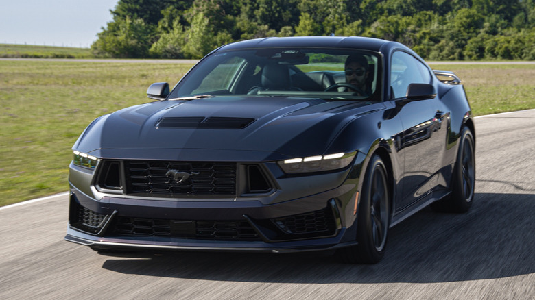 2025 Ford Mustang Dark Horse R