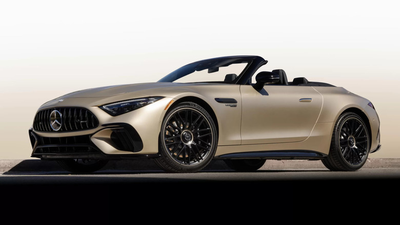 2025 Mercedes-AMG SL 63 MANUFAKTUR Golden Coast