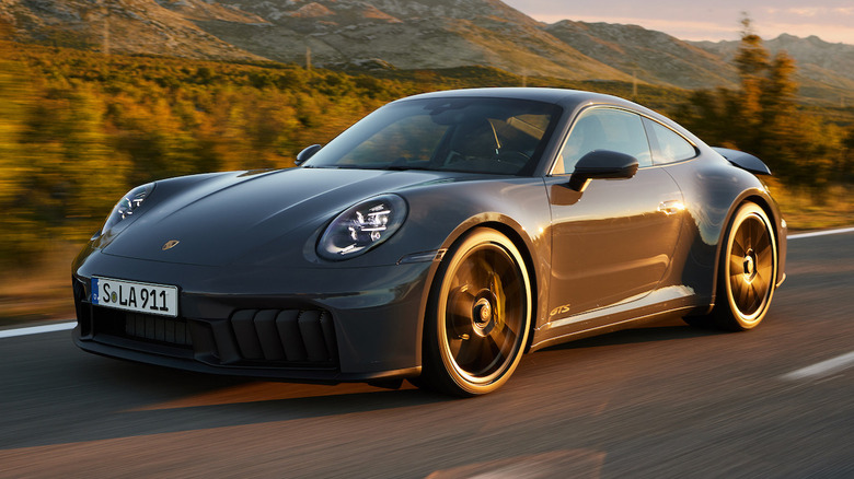 2024 Porsche 911 Carrera GTS