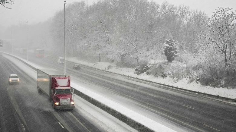 I-95 in Connecticut during a snow storm