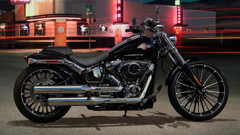 A black 2025 Harley-Davidson Breakout