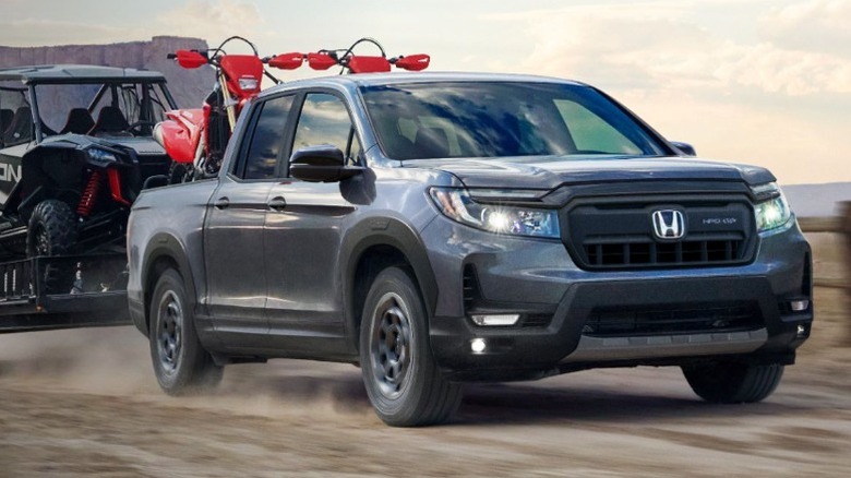 A 2025 grey Honda Ridgeline