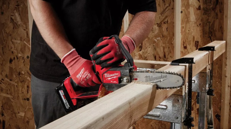 cutting thick board with M18 Fuel pruning saw