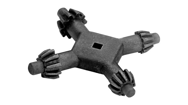 Warrior Four-Way Chuck Key