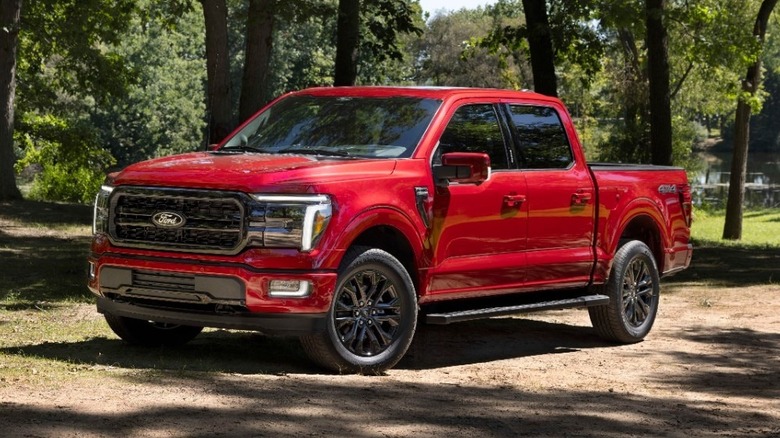 Ford F-150 front 3/4