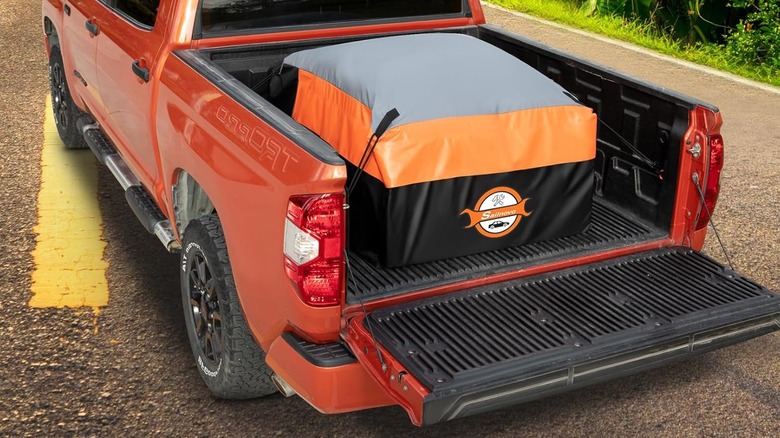 Sailnovo cargo bag in a truck bed