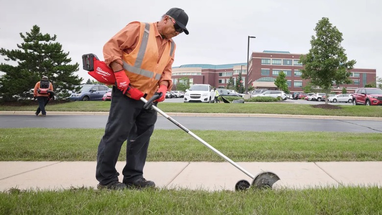 edging grass with Milwaukee edger