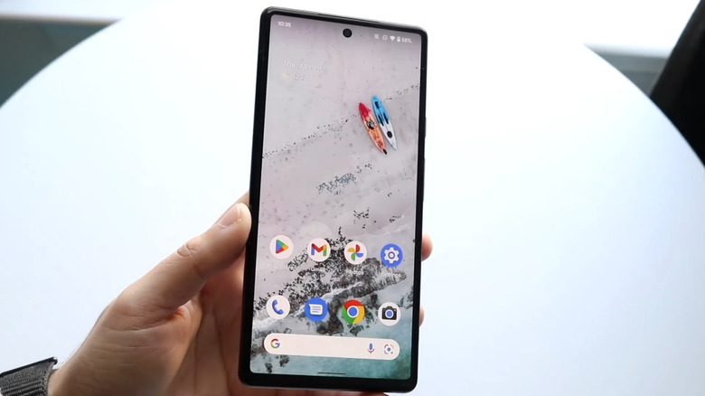 A person holding the Pixel 6 phone