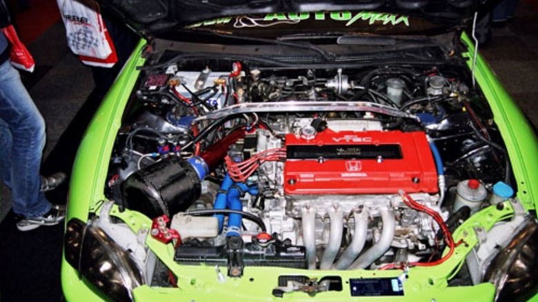 Engine bay of a customized Honda Del Sol