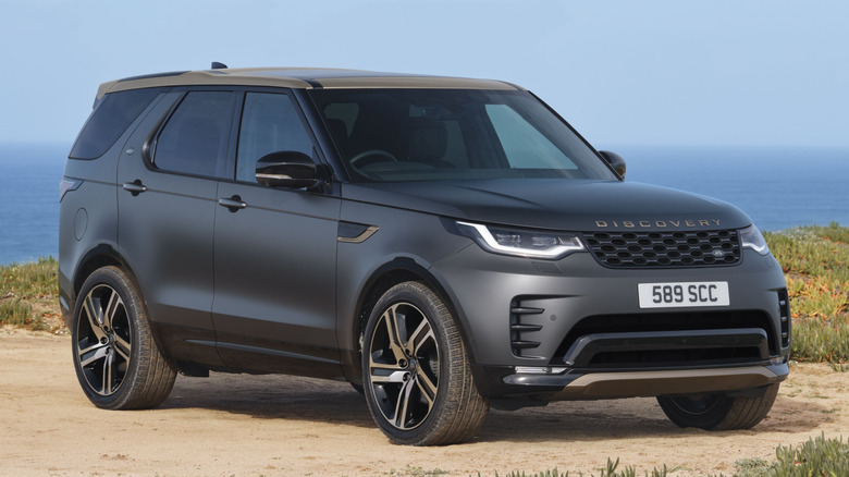2026 Land Rover Discovery Tempest