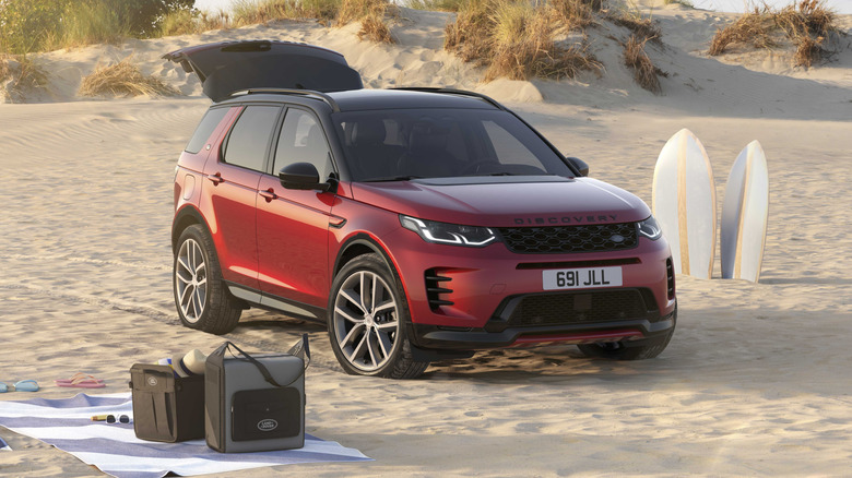 2026 Land Rover Discovery Sport Landmark Edition