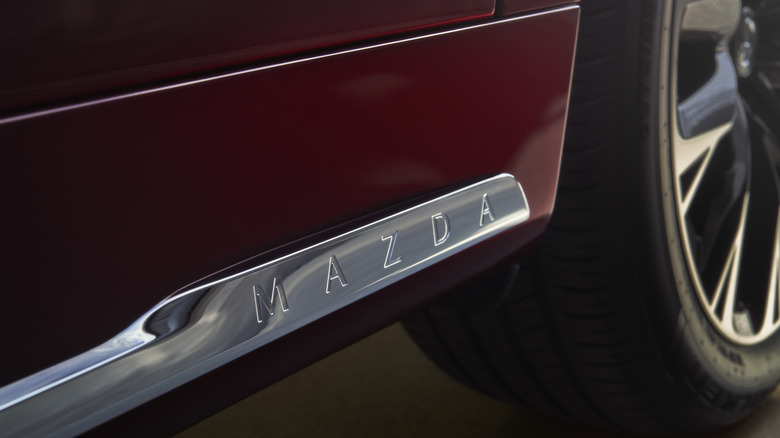 Detailing closeup on the Mazda CX-90