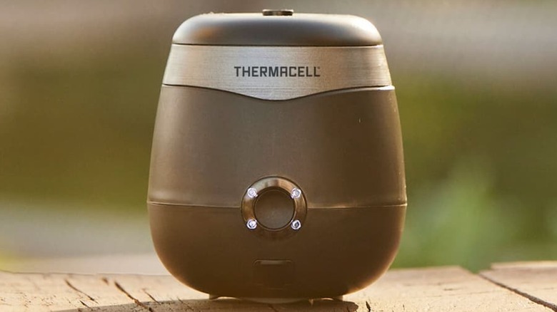 The Thermacell mosquito repeller E90 on a table