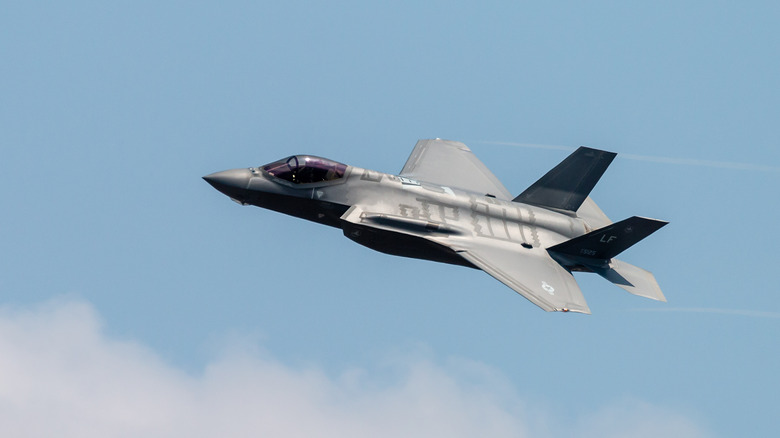 F-35 Joint Strike Fighter