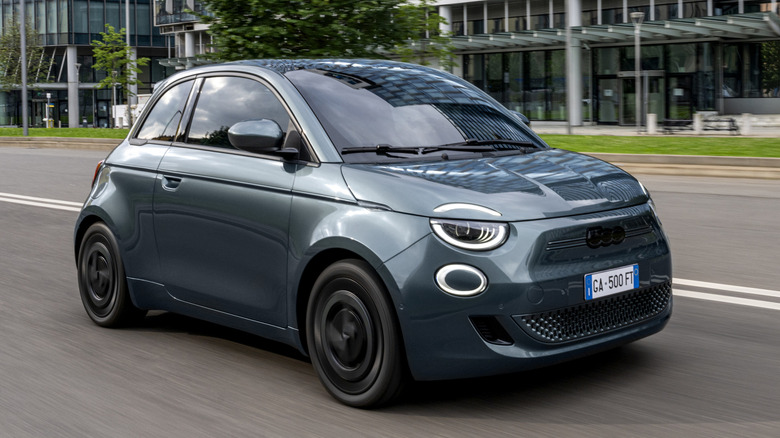 Fiat 500e Giorgio Armani Collector's Edition