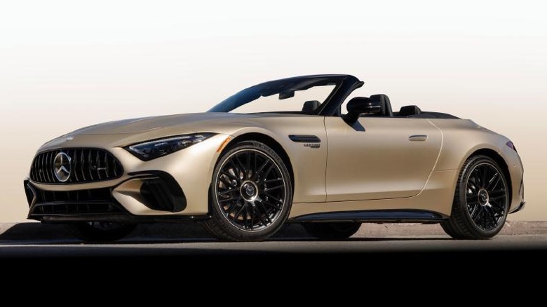 Mercedes-AMG SL 63 MANUFAKTUR Golden Coast in Kalahari Gold Magno