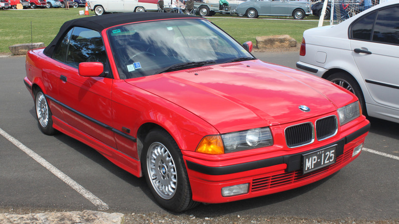 E36 BMW 325i convertible
