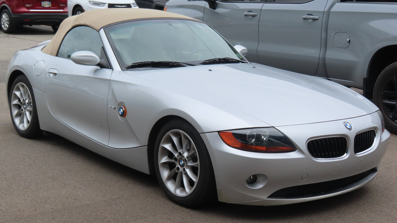 2003 BMW Z4 2.5i in a parking lot