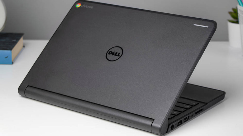 Dell Chromebook 11 3120 placed on desk