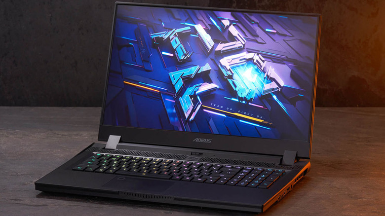 GIGABYTE AORUS 15 XE4 render image