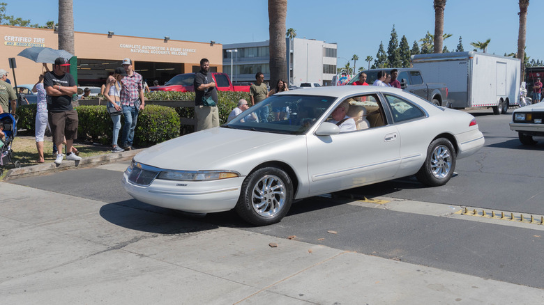 Lincoln Mark VIII