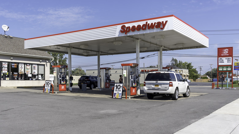 Speedway gas station