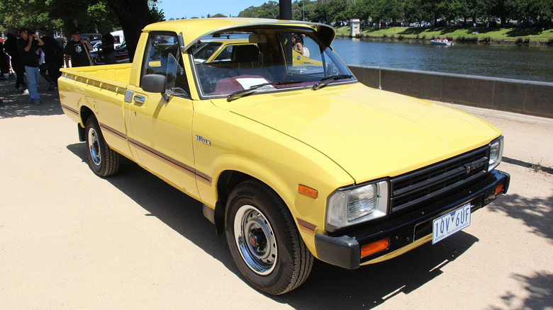 1982 Toyota Hilux/Pickup at a classic car show