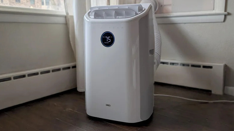 Dreo air conditioning unit in a living room