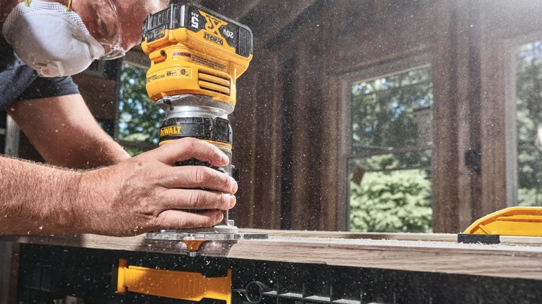 cutting board with DeWalt router