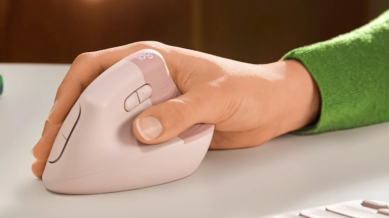 Logitech vertical mouse being used